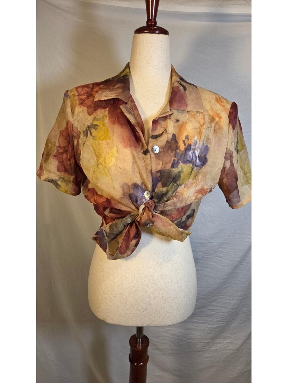 Vintage floral dj & co button down short sleeve shirt size 6 - small/medium